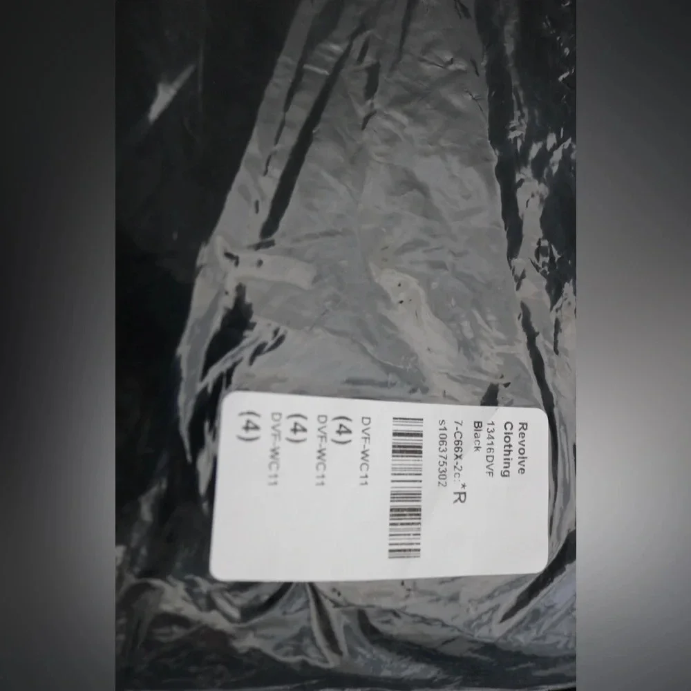 NWT- Black Diane Von Furstenberg Ireland wide-leg jumpsuit in black- size 4 - Picture 9 of 9